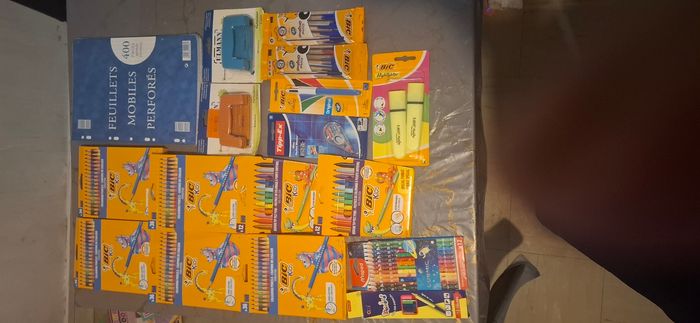 Lot fournitures scolaires - photo numéro 3
