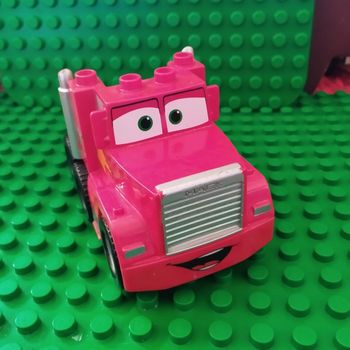 Lego Duplo Disney cars camion Mack a la course très bon état