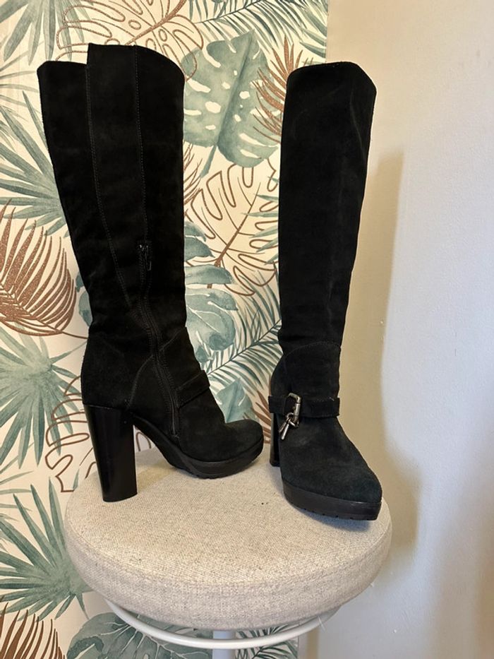 Bottes hautes daim noir San Marina t38 - photo numéro 3