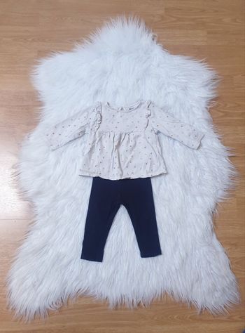 Magnifique lot d'un t-shirt et un legging