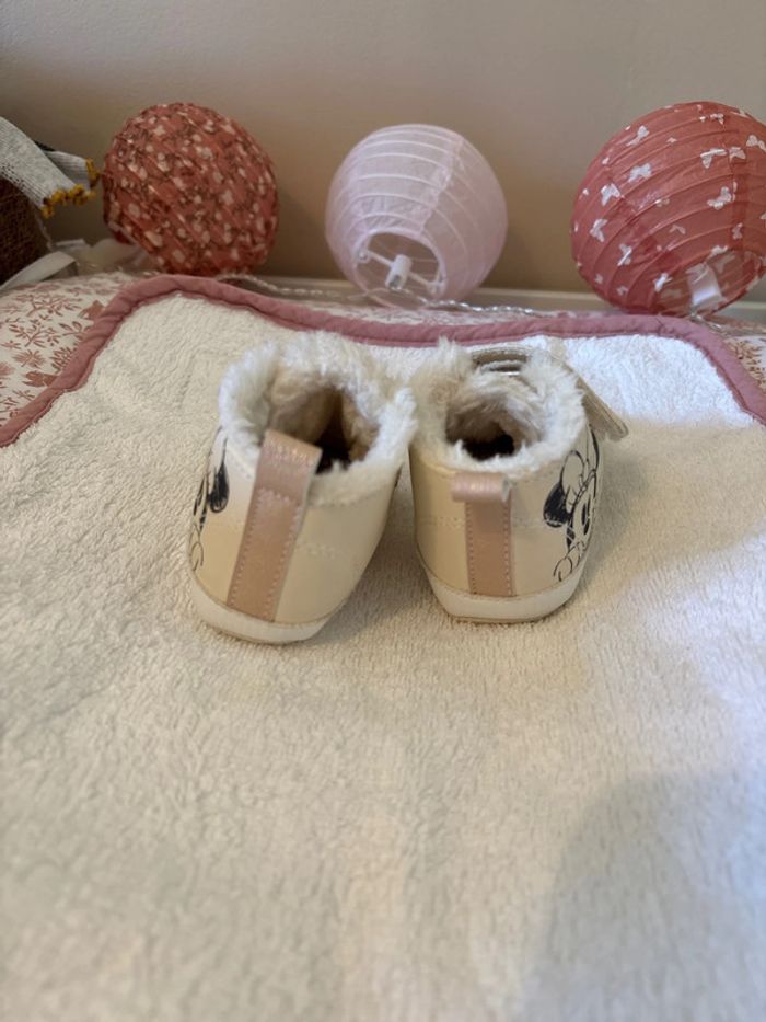 Chaussures bébé Minnie Disney 3-6 mois - photo numéro 3