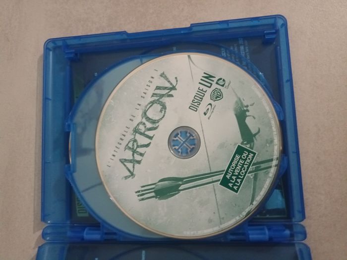 DVD Bluray Arrow saison 1 - photo numéro 3