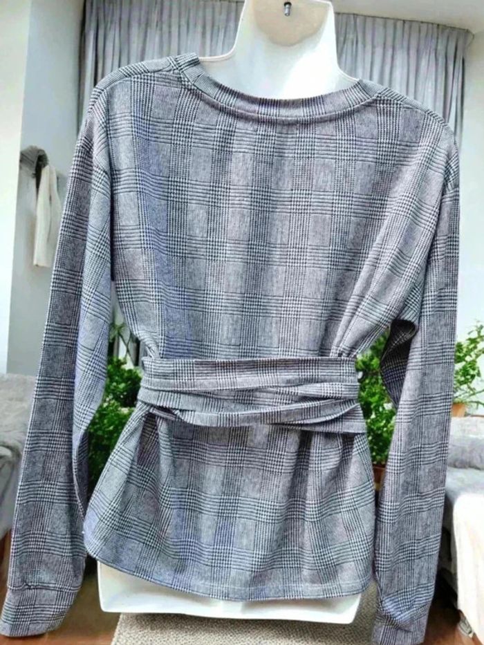 Haut manches longues bershka gris 🌹 S 🌹 - photo numéro 2