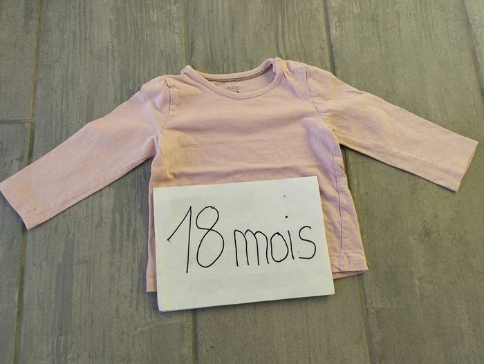 Lot n°363 T-shirt manches longues Baby Club 18 mois