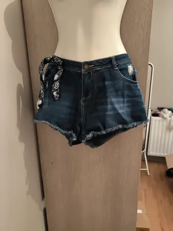 Short court taille 40