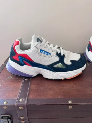 Adidas torsion bleu et violet