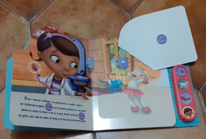 Livre sons "docteur la peluche" - photo numéro 2