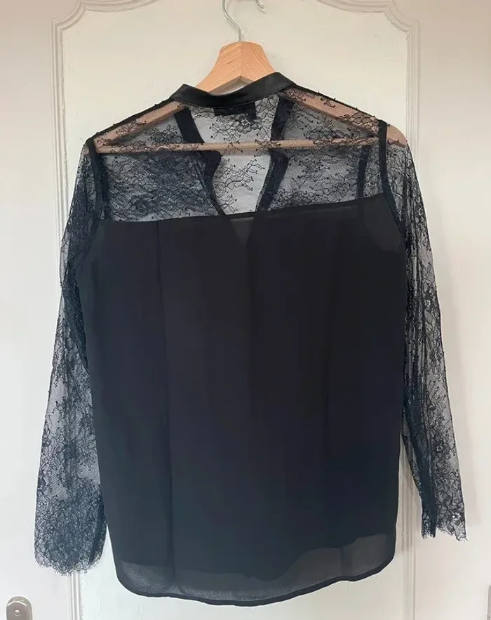 Chemisier chemise top blouse The Kooples dentelle boutonnière cuir taille 1 (36) noir - photo numéro 4