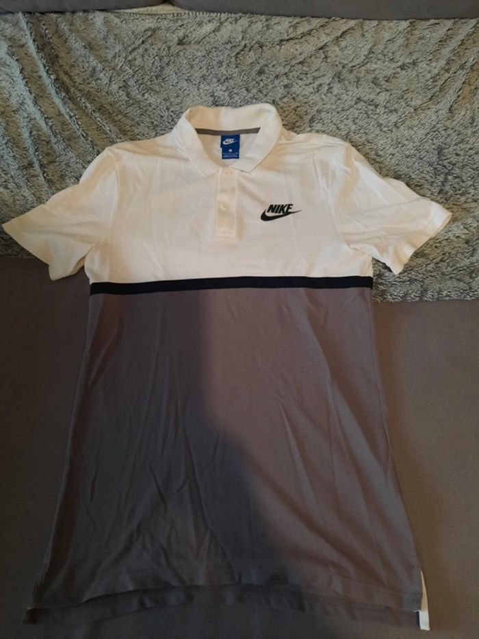 Polo Nike taille s - photo numéro 2