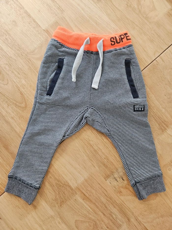 Pantalon bébé 12 mois - photo numéro 2