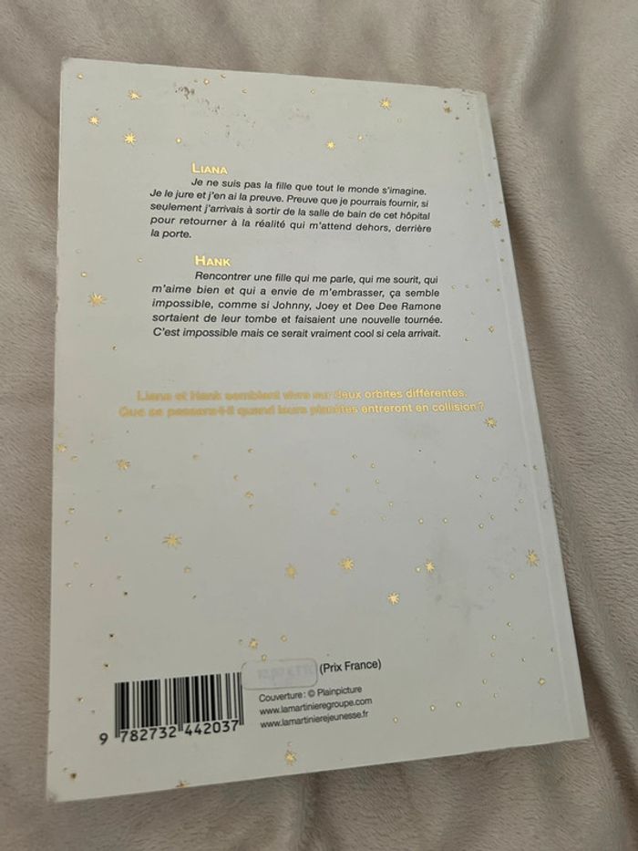 Livre deux têtes dans les étoiles - photo numéro 2