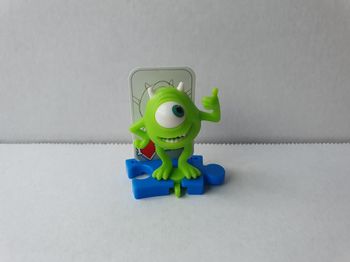BOB  RAZOWSKI   (Figurines Kinder Disney 100)