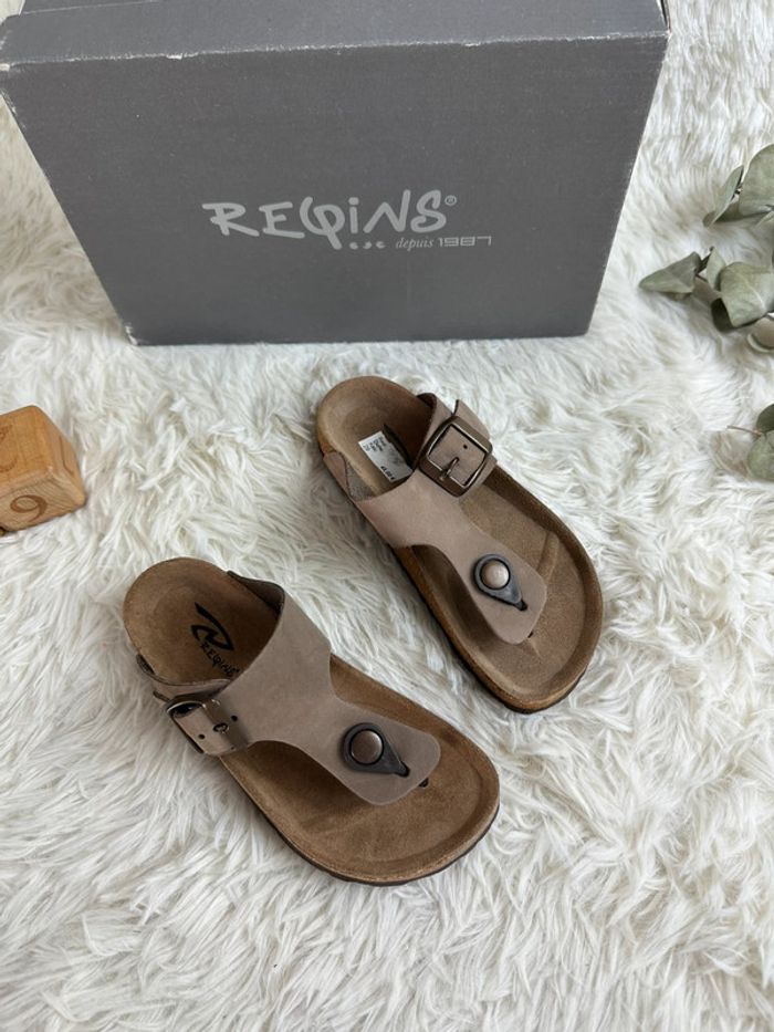 Paire de claquette Reqins taille 29 - photo numéro 3