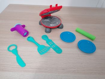 Play doh burger party