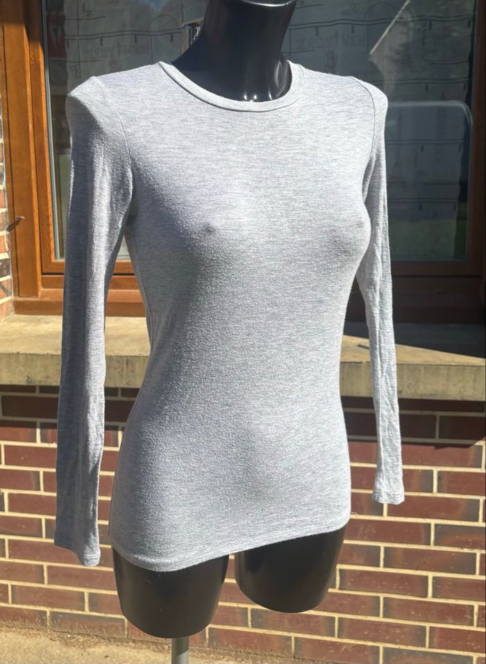 🩶 T-shirt gris à manches longues Voyelle – Taille unique - photo numéro 2