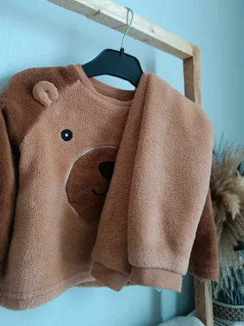 Pyjama 2 pièce ourson Primark 18 mois