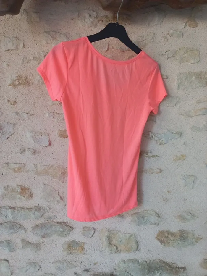 Tee-shirt rose - photo numéro 3