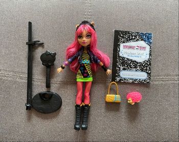 Howleen Wolf et Coussin le hérisson 