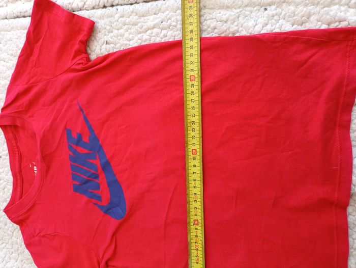 T-shirt rouge logo Nike – enfant 8 ans - photo numéro 7