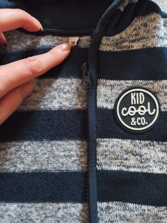 Ensemble gilet/pull/pantalon léger taille 3 mois - photo numéro 3