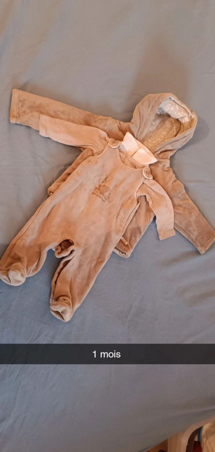 Lot 1 mois naissance - photo numéro 12