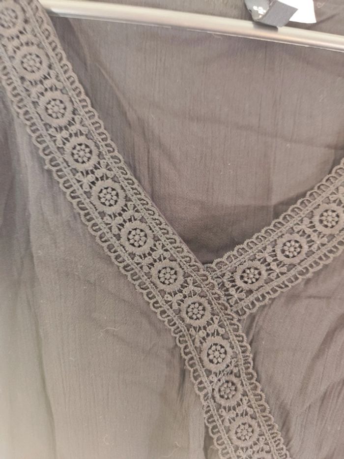 Haut effet dentelle - photo numéro 2