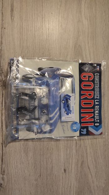 Fascicule complet scellé numéro 79 n°79 Renault R8 Gordini 1/8 1/8ème Eaglemoss Collections #D61