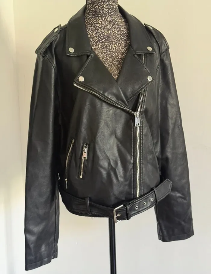 Perfecto Levi’s – Similicuir noir – Taille XL – Neuf (sans étiquette)