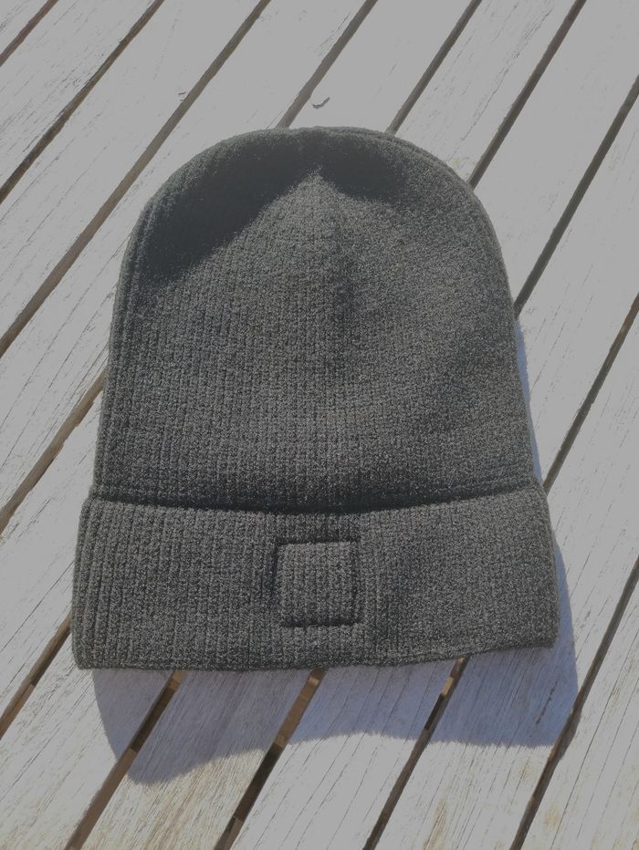 Bonnet stone island noir - photo numéro 5