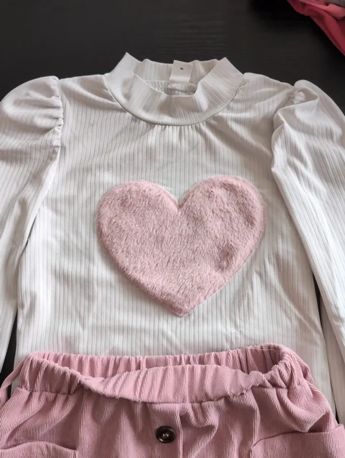 Ensemble jupe et T-shirt manches longues fille taille 8 ans Shein - photo numéro 3