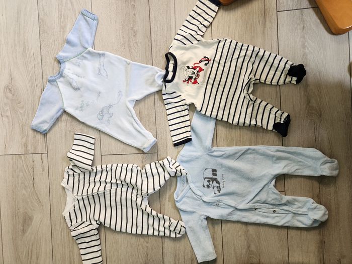 Pyjamas - photo numéro 2