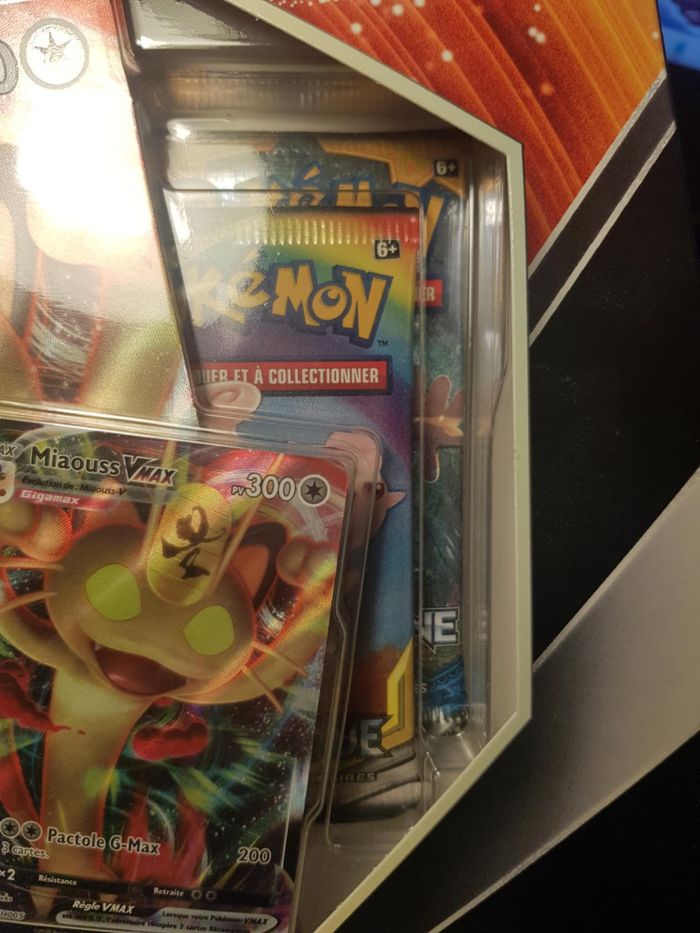 Coffret Pokémon Miaouss Vmax - photo numéro 6