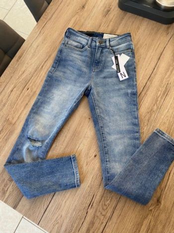 Jeans taille haute troué bleu