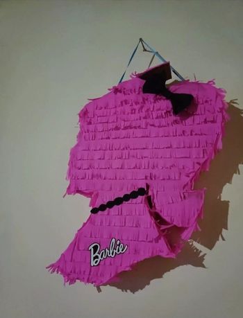 Pinatas enfants Barbie anniversaire