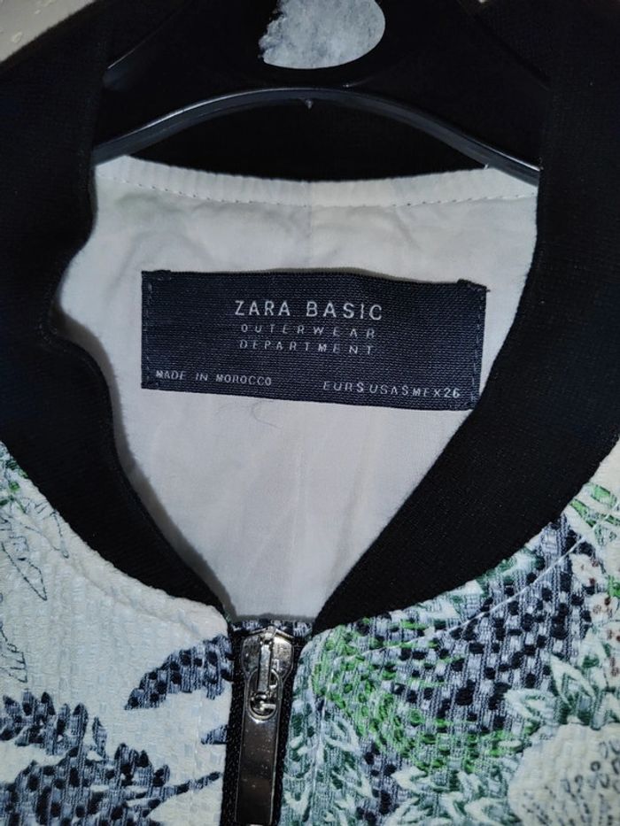 Veste crème fleurie Zara - photo numéro 2