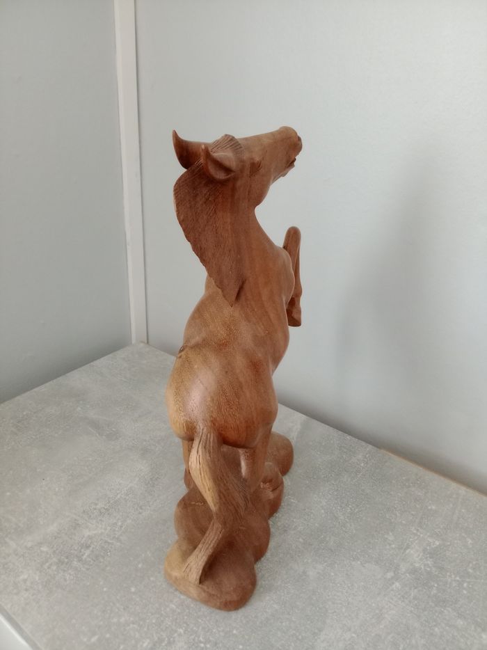 Sculpture cheval en bois - photo numéro 3