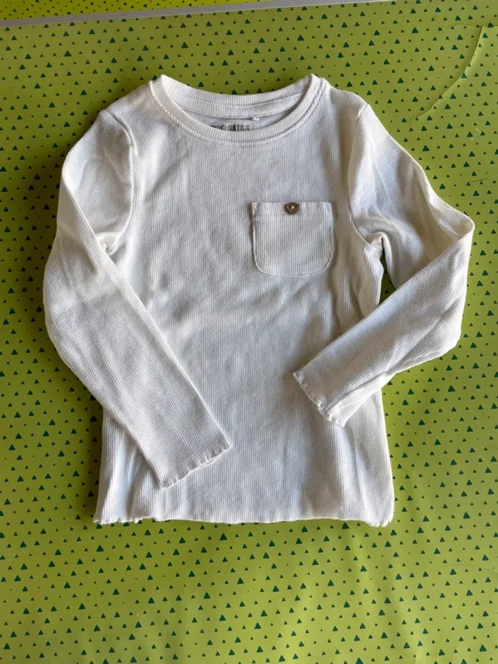Lot vêtements fille 4A - photo numéro 17