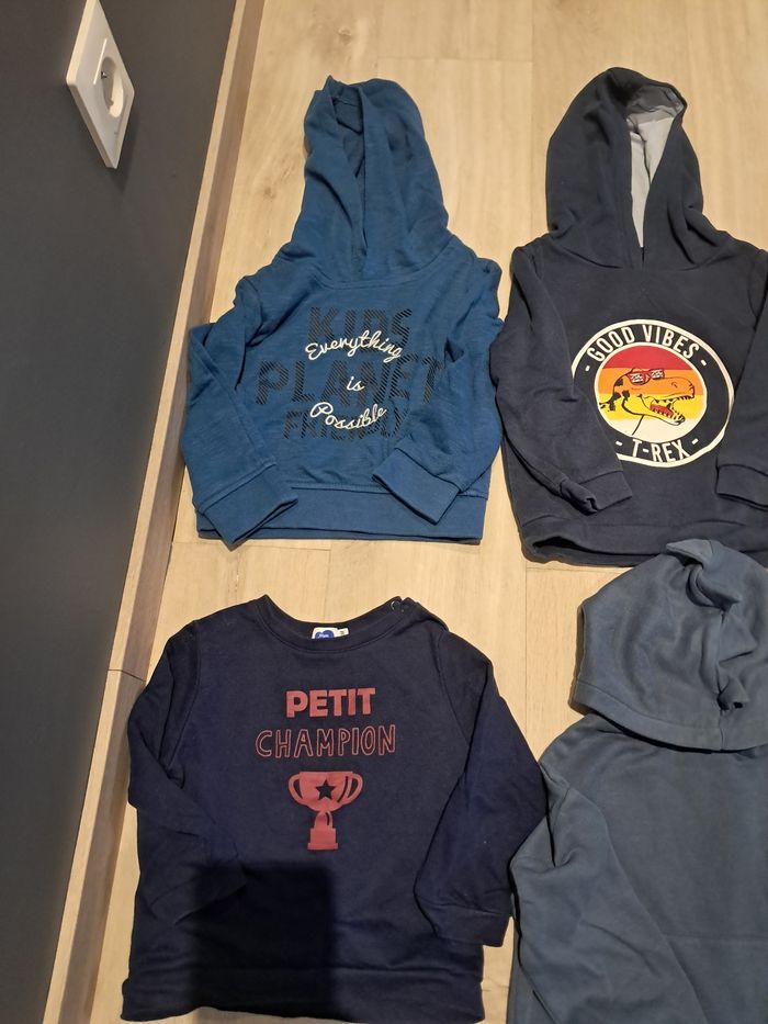Lot de pulls et sweats neufs 36mois 3ans - photo numéro 9
