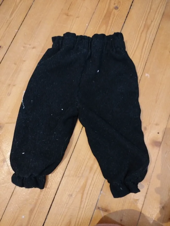 Pantalon style velours noir 6 mois - photo numéro 3