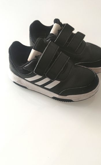 Basket Adidas cuir pointure 26