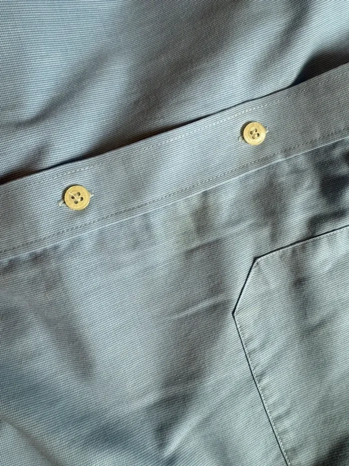 Chemise bleu vintage en bon état taille 46 armorial - photo numéro 9