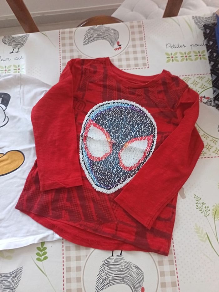 Lot de 2 tee-shirt ML taille 4 ans - photo numéro 3