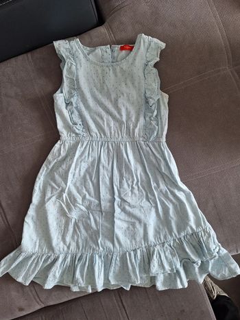 Robe bleu clair avec paillettes