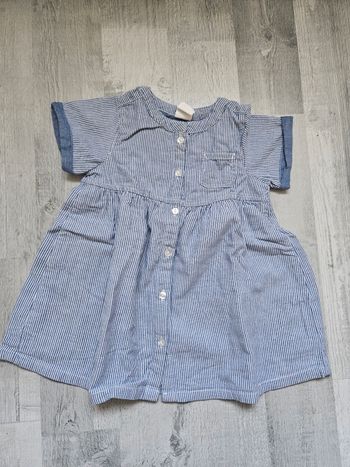 Robe manches courtes