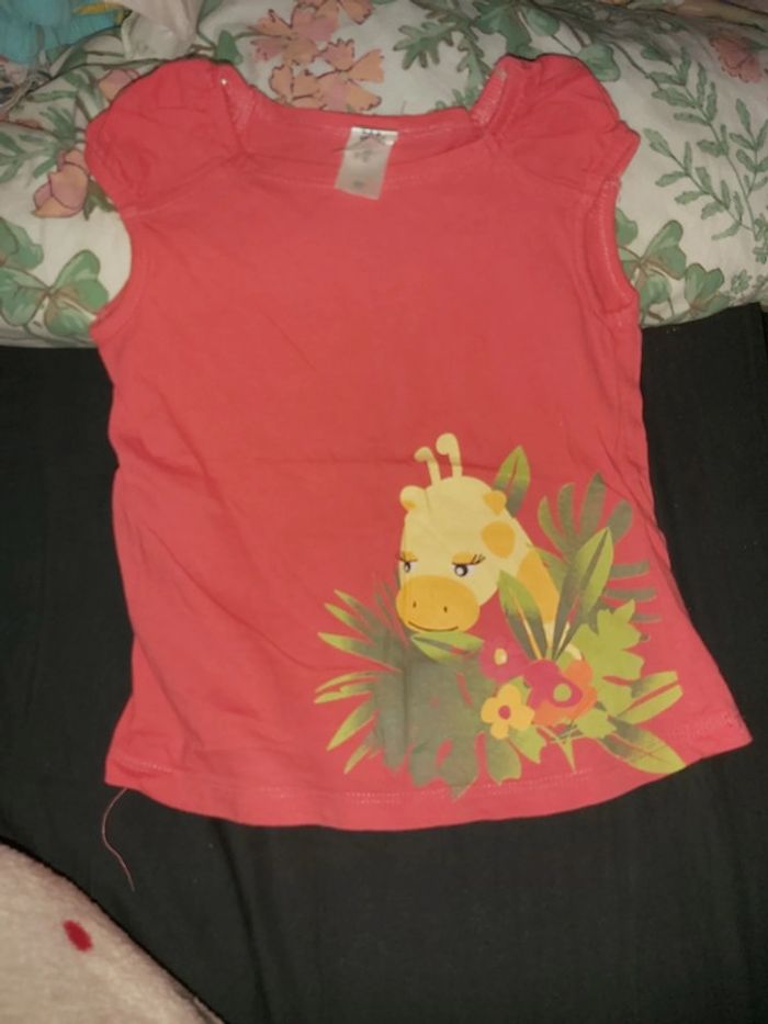 Tshirt taille 80cm 12/18mois c&a