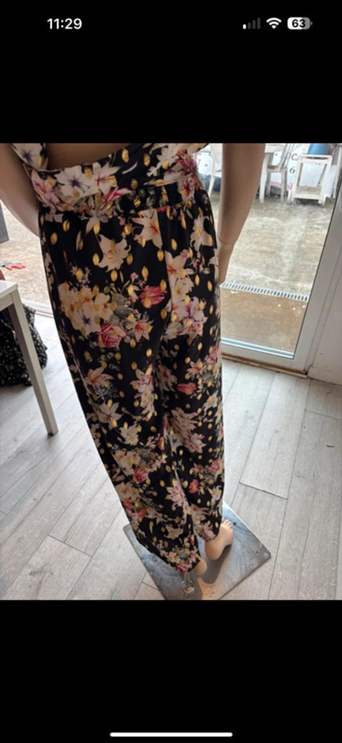 Ensemble fleuri New Collection – Neuf – Taille M – Été 2025 - photo numéro 3