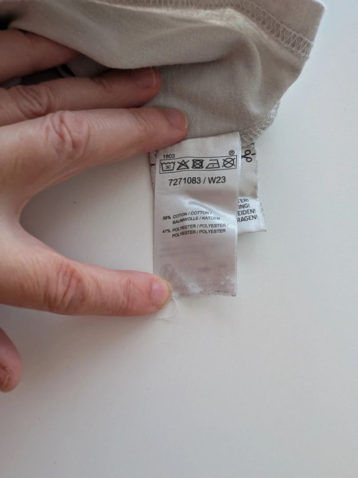 Tee-shirt 12 mois en don pour tout achat - photo numéro 6