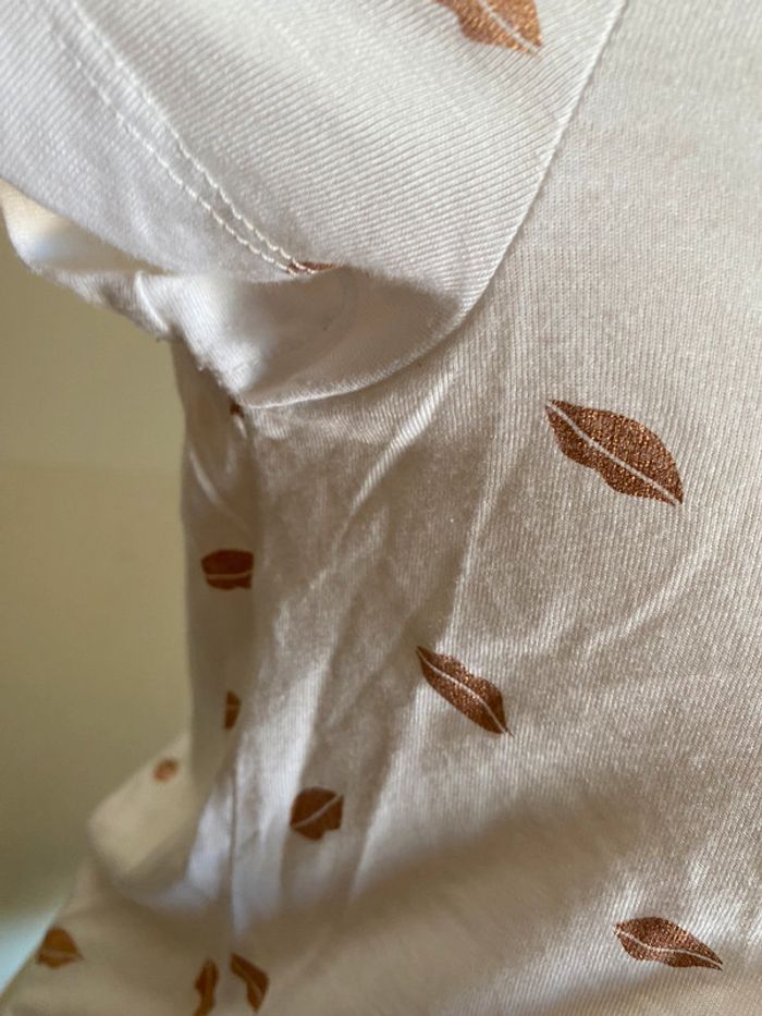 Tee-shirts only bouche taille XS comme neuf blanc et or - photo numéro 5