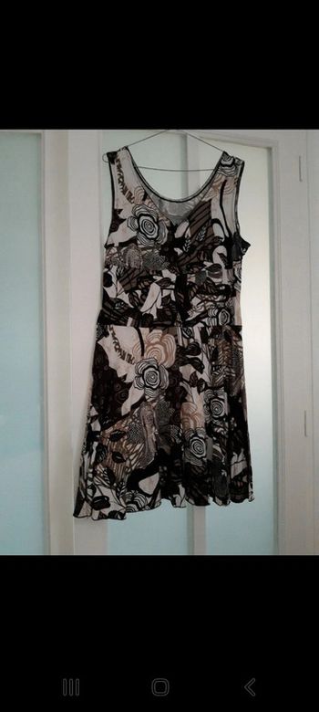 Robe été 44