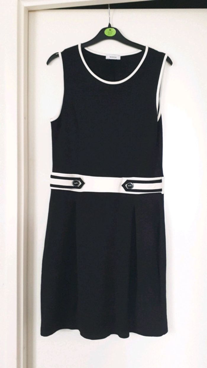 Robe sans manches